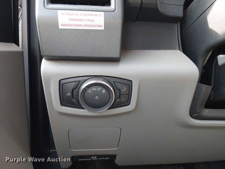 image for item EV5208 2019 Ford F550 SuperCab dump truck