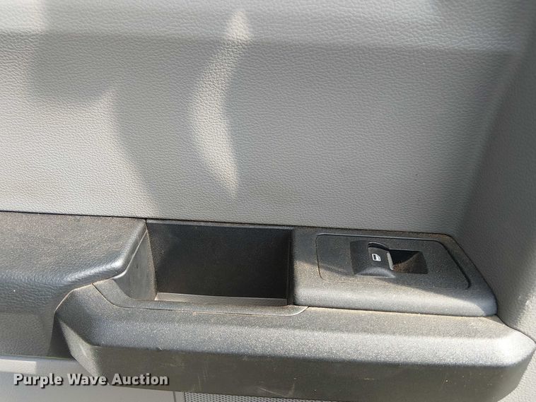 image for item EV5208 2019 Ford F550 SuperCab dump truck