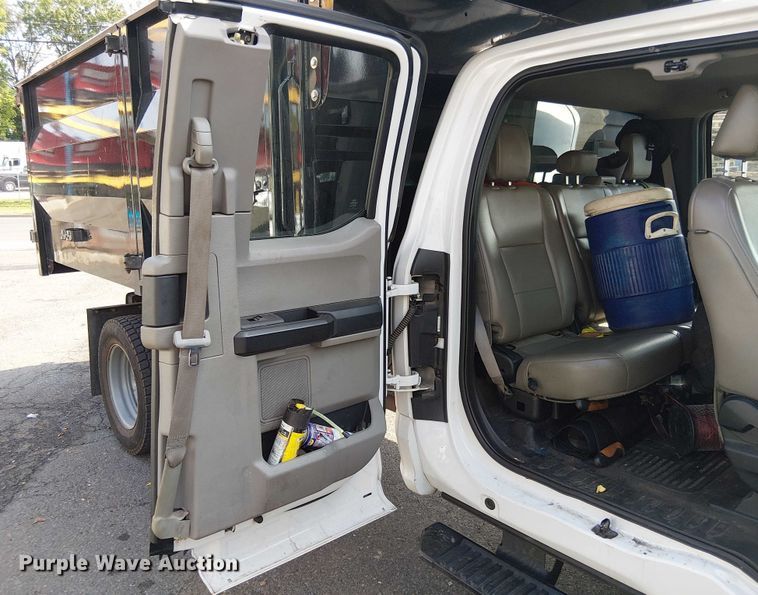 image for item EV5208 2019 Ford F550 SuperCab dump truck