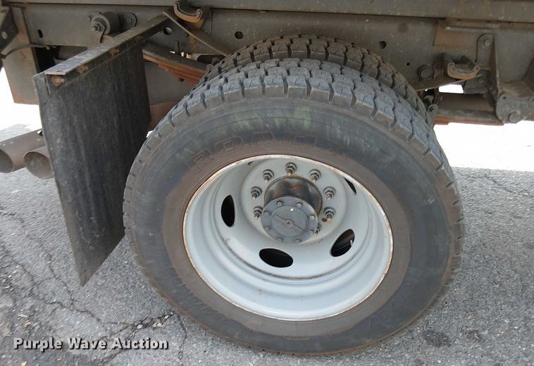 image for item EV5208 2019 Ford F550 SuperCab dump truck