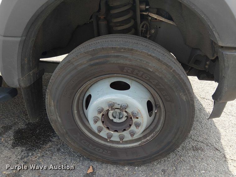 image for item EV5208 2019 Ford F550 SuperCab dump truck