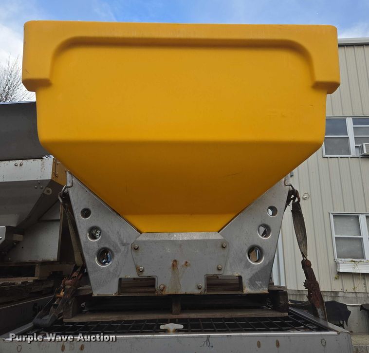 image for item EV5219 SnowEx spreader