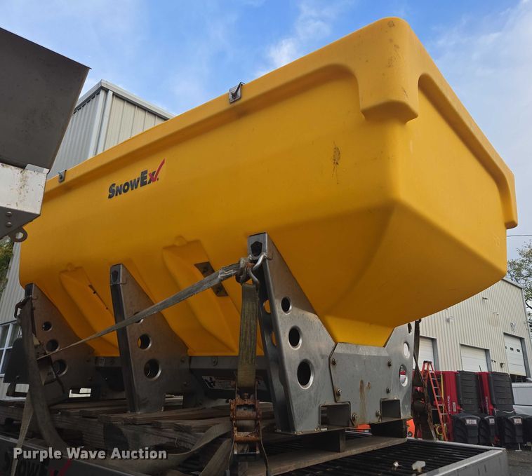 image for item EV5219 SnowEx spreader