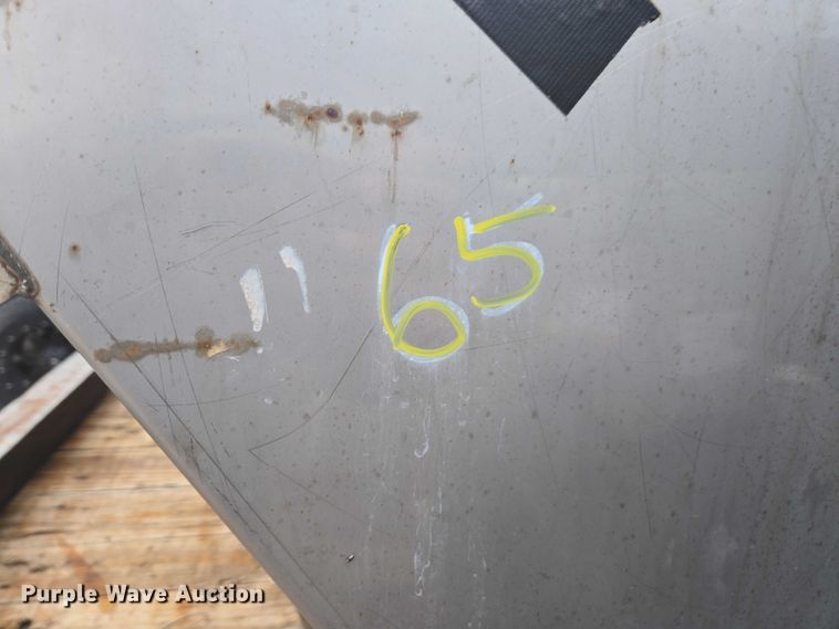 image for item EV5220 (2) SnowEx Helixx SS spreaders