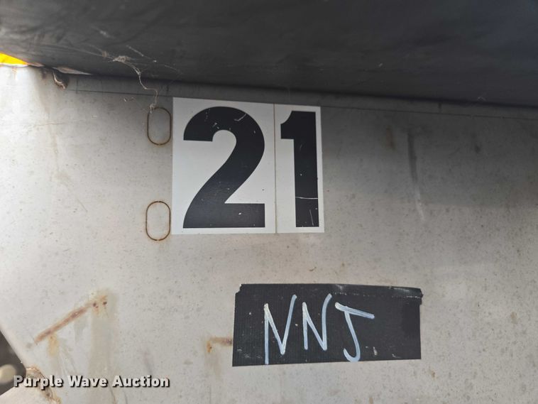 image for item EV5220 (2) SnowEx Helixx SS spreaders