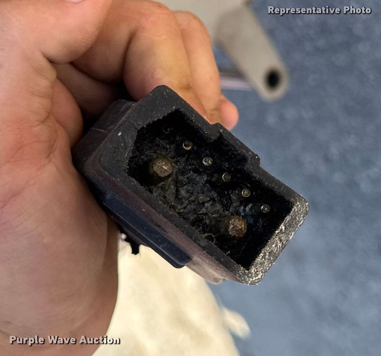 image for item EV5222 SnowEx spreader