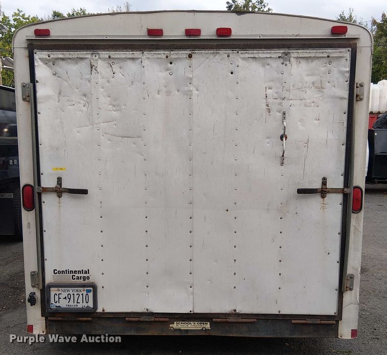 image for item EV5226 2004 Continental Cargo enclosed cargo trailer