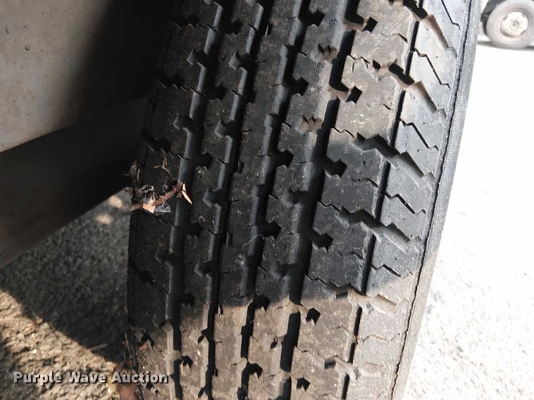 image for item EV5226 2004 Continental Cargo enclosed cargo trailer