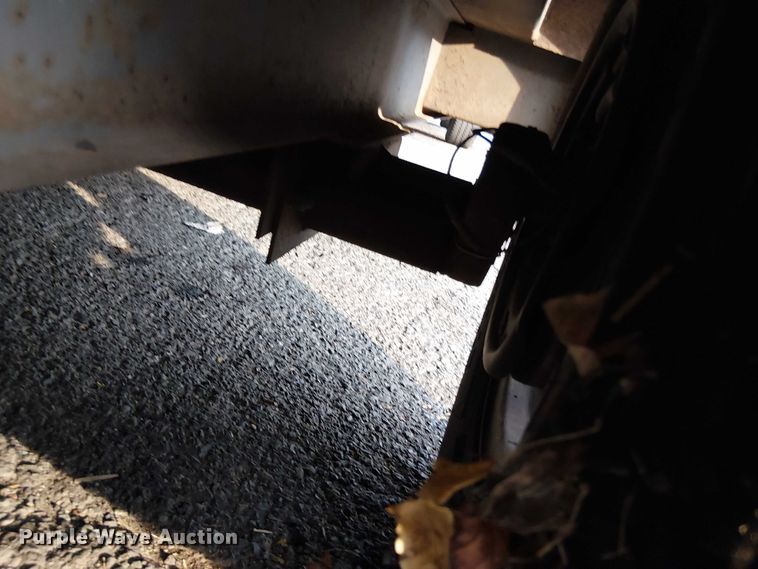 image for item EV5226 2004 Continental Cargo enclosed cargo trailer