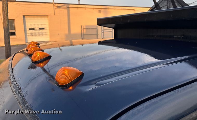 image for item EV5229 2016 Ford F550 SuperCab dump truck