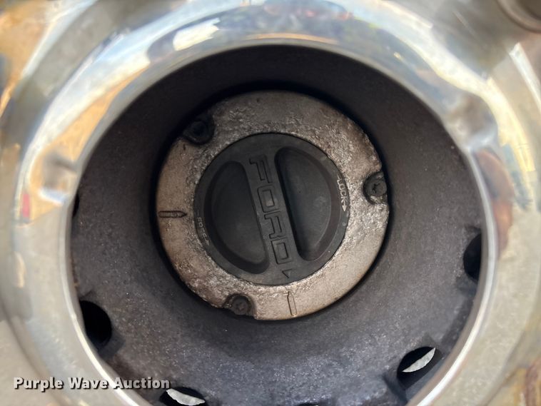 image for item EV5229 2016 Ford F550 SuperCab dump truck