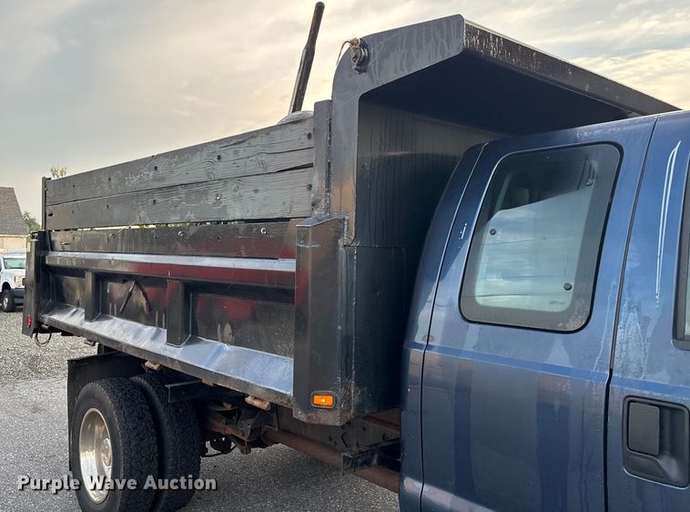 image for item EV5229 2016 Ford F550 SuperCab dump truck