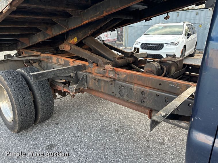 image for item EV5229 2016 Ford F550 SuperCab dump truck