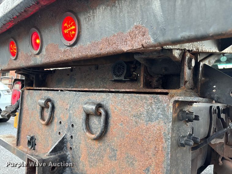 image for item EV5229 2016 Ford F550 SuperCab dump truck