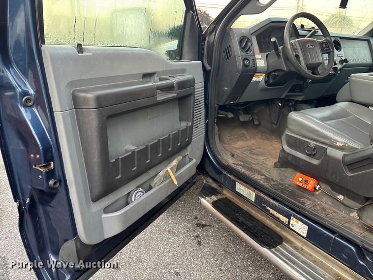 image for item EV5229 2016 Ford F550 SuperCab dump truck