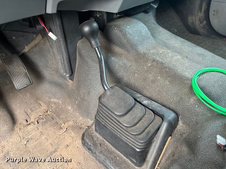 image for item EV5229 2016 Ford F550 SuperCab dump truck