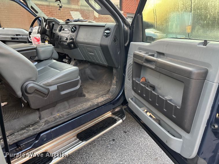 image for item EV5229 2016 Ford F550 SuperCab dump truck