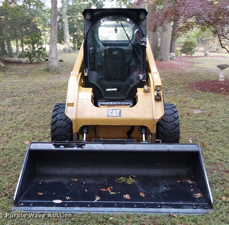 MINI CARGADOR SOBRE RUEDAS 2019 CATERPILLAR 262D