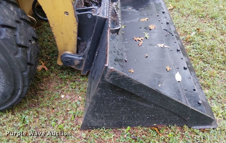 image for item EV5235 2019 Caterpillar 262D skid steer loader