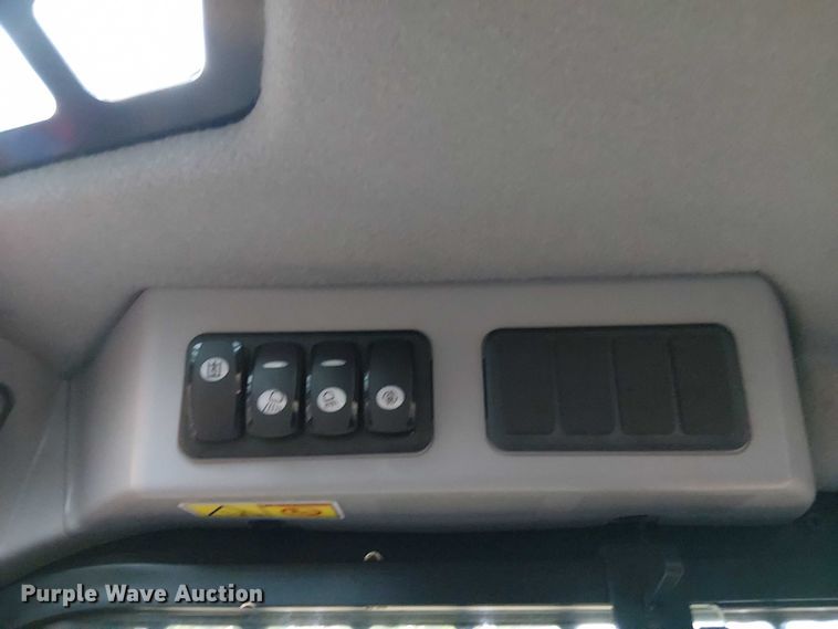 image for item EV5235 2019 Caterpillar 262D skid steer loader