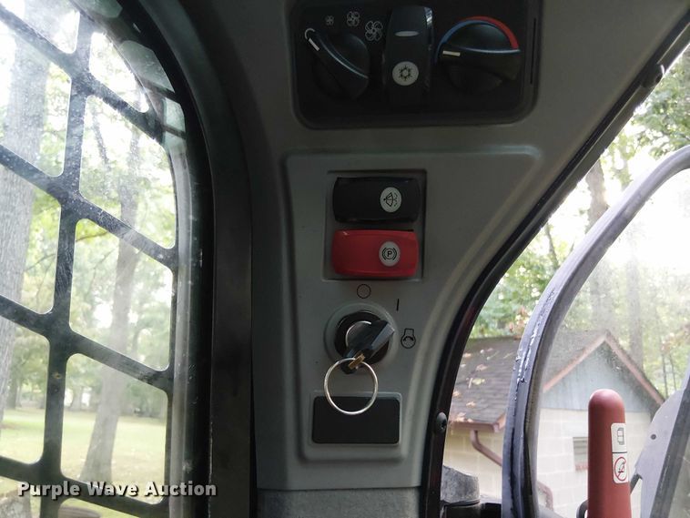 image for item EV5235 2019 Caterpillar 262D skid steer loader