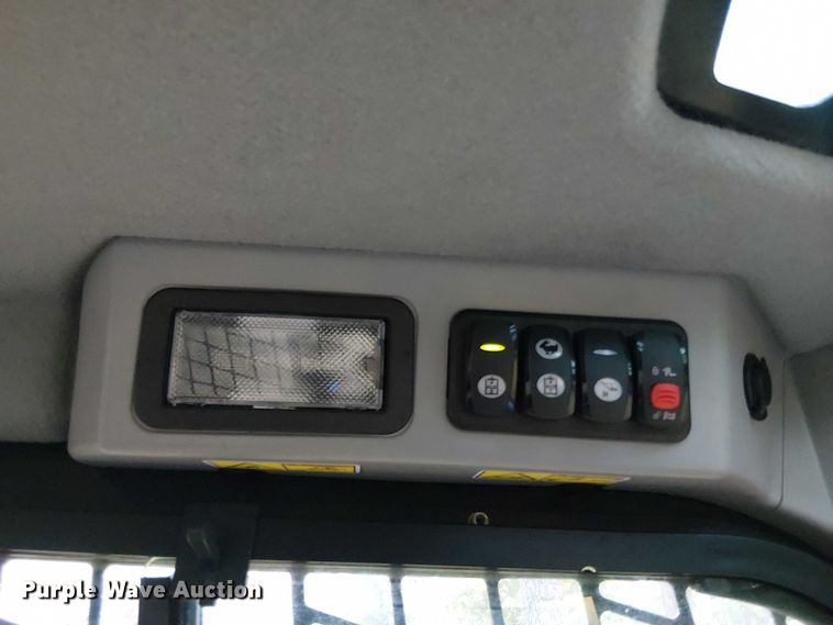 image for item EV5235 2019 Caterpillar 262D skid steer loader