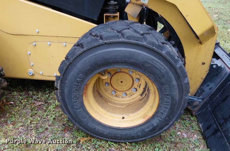 image for item EV5235 2019 Caterpillar 262D skid steer loader