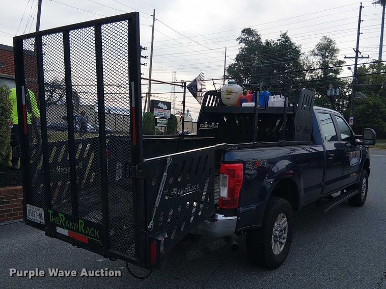 image for item EV5238 2019 Ford F250 Super Duty Crew Cab pickup truck