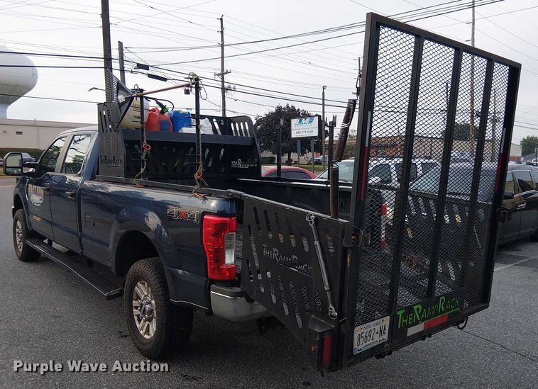 image for item EV5238 2019 Ford F250 Super Duty Crew Cab pickup truck