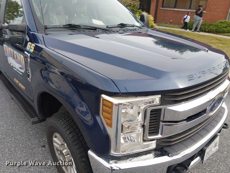 image for item EV5238 2019 Ford F250 Super Duty Crew Cab pickup truck