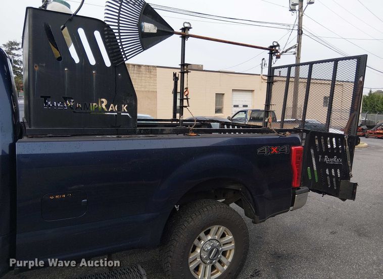 image for item EV5238 2019 Ford F250 Super Duty Crew Cab pickup truck