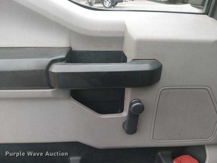 image for item EV5238 2019 Ford F250 Super Duty Crew Cab pickup truck