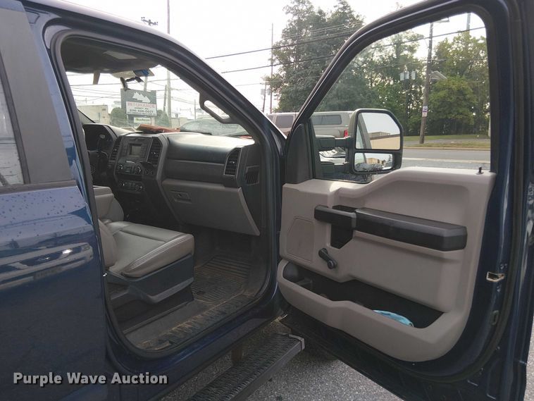 image for item EV5238 2019 Ford F250 Super Duty Crew Cab pickup truck