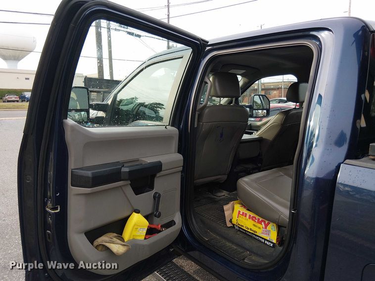 image for item EV5238 2019 Ford F250 Super Duty Crew Cab pickup truck