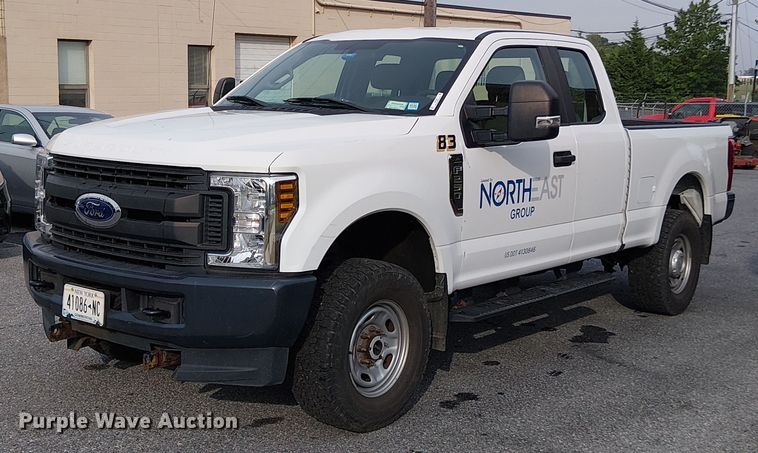 image for item EV5240 2018 Ford F250 Super Duty SuperCab pickup truck