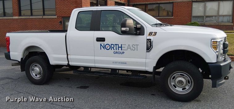 image for item EV5240 2018 Ford F250 Super Duty SuperCab pickup truck