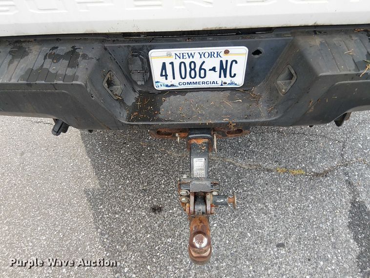 image for item EV5240 2018 Ford F250 Super Duty SuperCab pickup truck