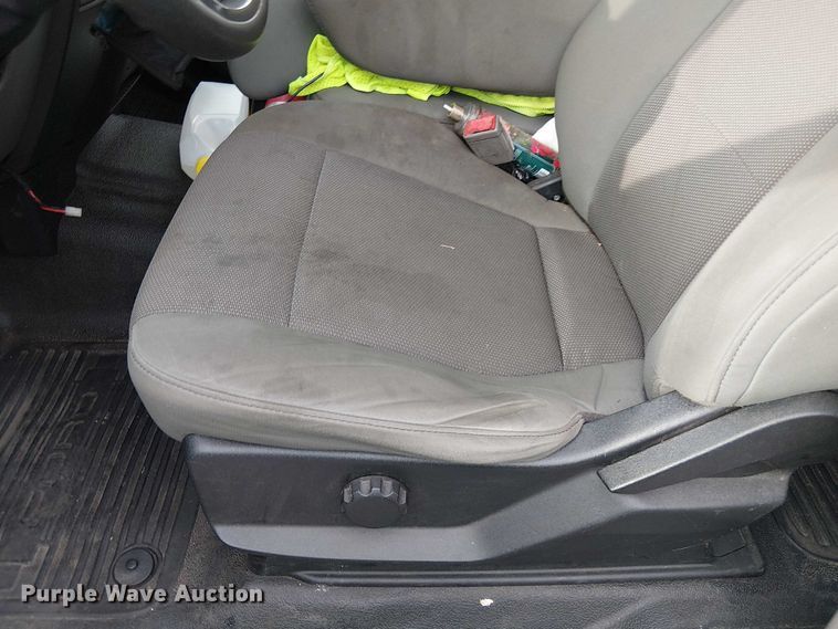 image for item EV5240 2018 Ford F250 Super Duty SuperCab pickup truck