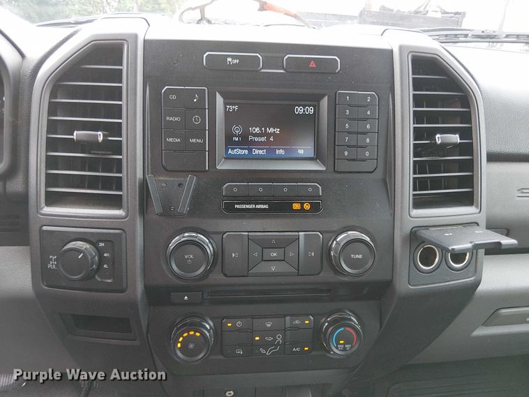 image for item EV5240 2018 Ford F250 Super Duty SuperCab pickup truck