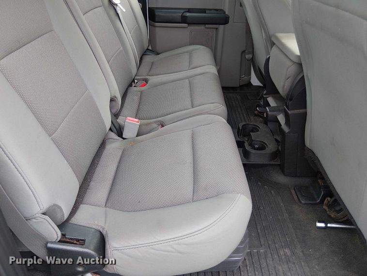 image for item EV5240 2018 Ford F250 Super Duty SuperCab pickup truck