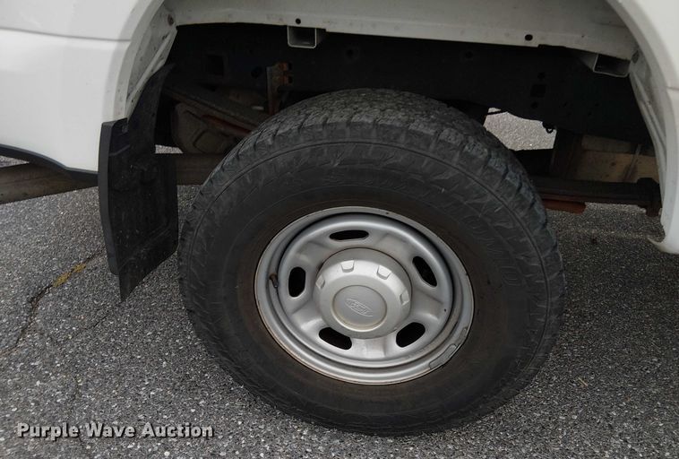 image for item EV5240 2018 Ford F250 Super Duty SuperCab pickup truck