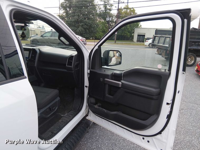 image for item EV5244 2020 Ford F150 SuperCrew pickup truck