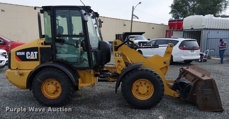 CARGADOR FRONTAL 2015 CATERPILLAR 906M