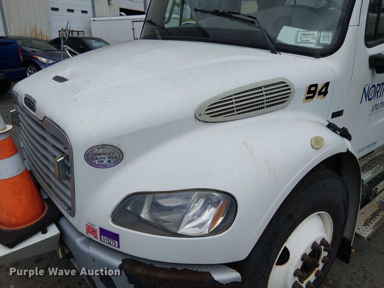 image for item EV5255 2012 Freightliner M2 bucket truck