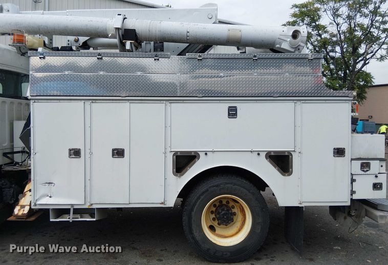 image for item EV5255 2012 Freightliner M2 bucket truck