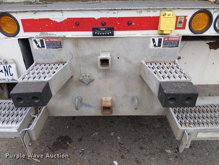 image for item EV5255 2012 Freightliner M2 bucket truck