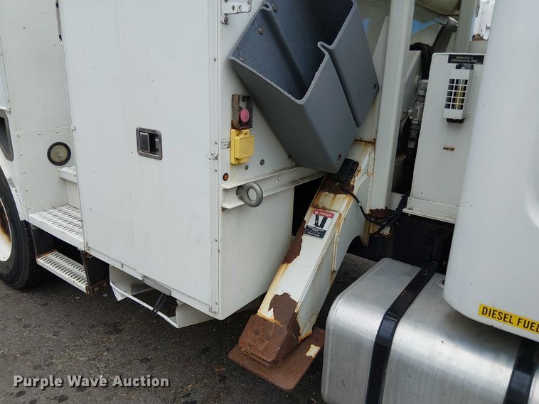 image for item EV5255 2012 Freightliner M2 bucket truck