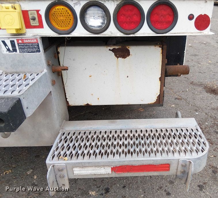 image for item EV5255 2012 Freightliner M2 bucket truck