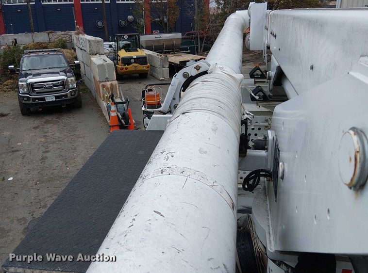 image for item EV5255 2012 Freightliner M2 bucket truck