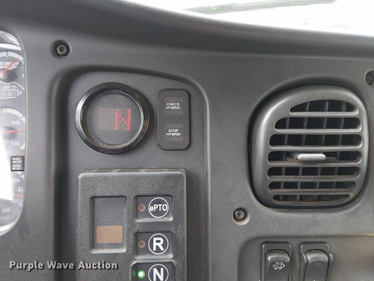 image for item EV5255 2012 Freightliner M2 bucket truck